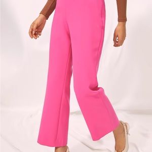 Aritzia Wilfred NWT
Kick Flare Pant Electron Fuchsia pink career work pant sz 10